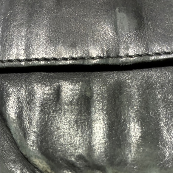 Gucci Distressed Black Leather Project Wallet - - Picture 3 of 7